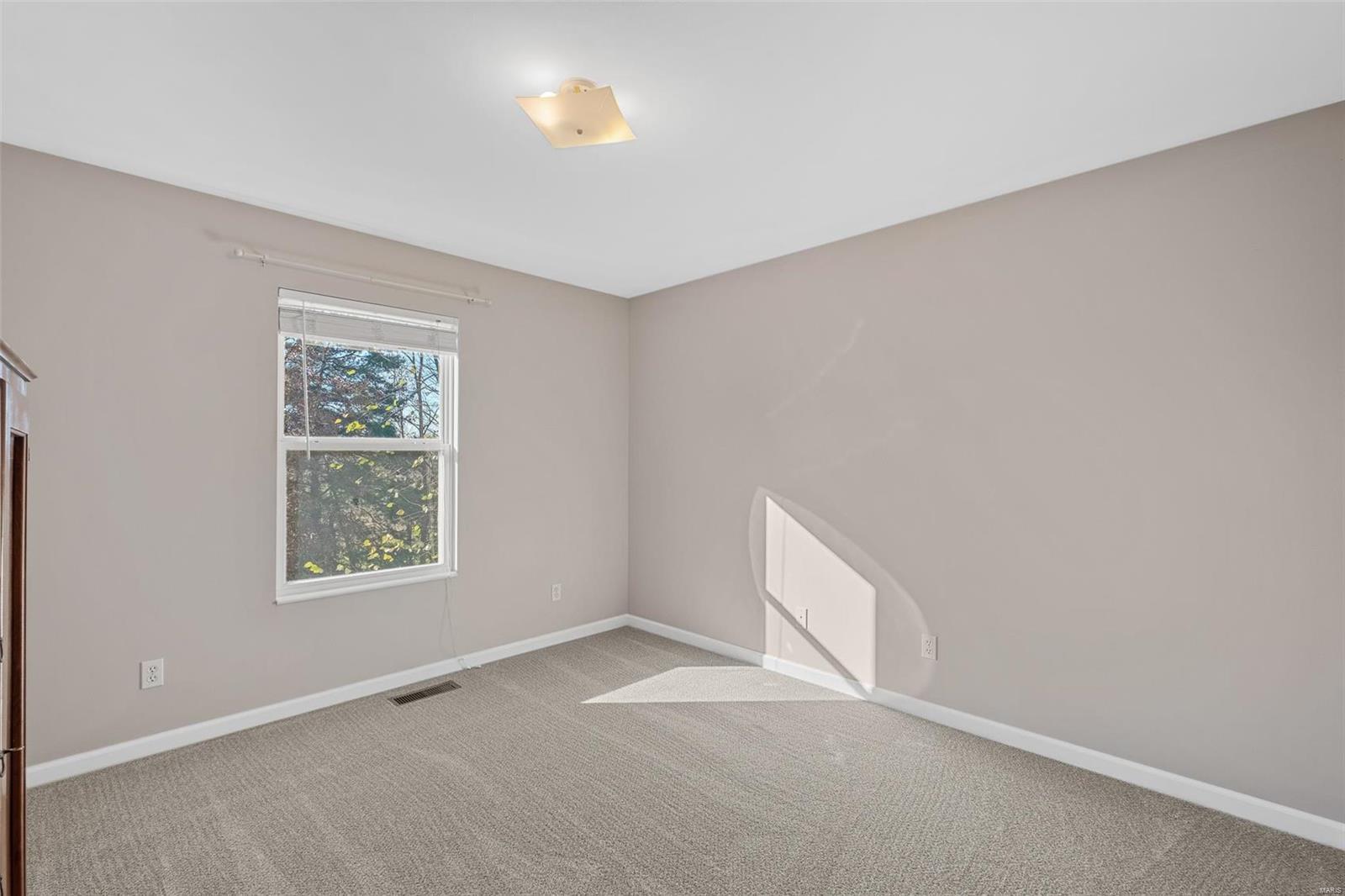 Locksley Manor #3 - Residential