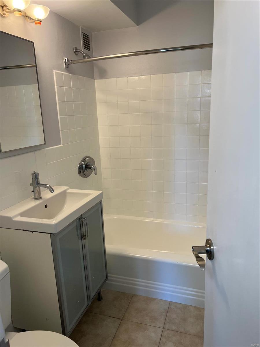 Blu Condo - Residential Lease