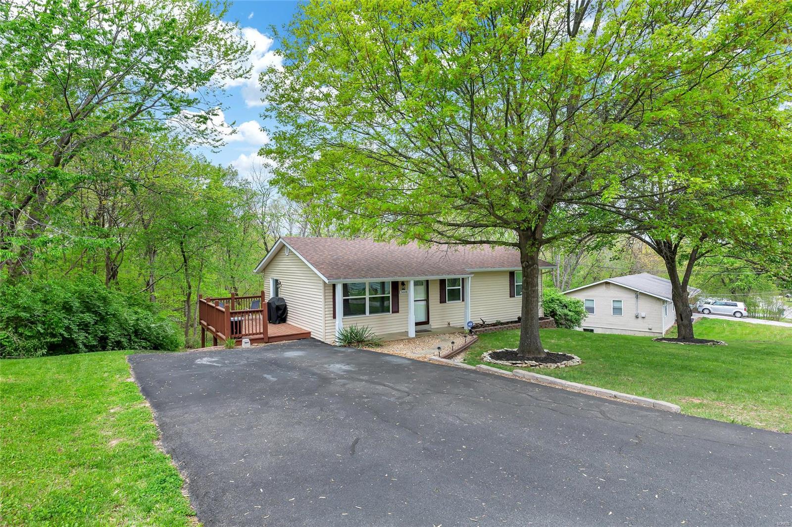 This Updated home is MOVE IN READY!! SO Many updates include: Roof, gutters, vinyl siding, windows, soffit&fascia, doors, flooring, BRAND NEW white Quartz countertops & glass tile backsplash & Shed.  Radon mitigation system, Kitchen w SS appliances, Bathrooms, 200 amp Electric, HVAC system & HWH (per previous owner). Beautifully finished LL with walk-out. **Beautiful fenced backyard backing to woods** Seller has only lived here 1.5 yrs and providing Stake survey. Seller prefers AS-IS Sale with quick close. 
Offers due: Monday 6 pm w response time of Tuesday, 6 pm.