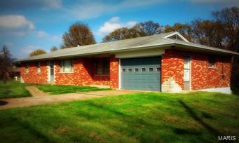 Lovely all brick 3 bdrm, 1.5 bath home on a little over an acre. Quiet, quaint established neighborhood in the sought after Fox C6 school district. Seller is providing a $500 Buyer credit at closing toward Home Warranty. Rare Find!