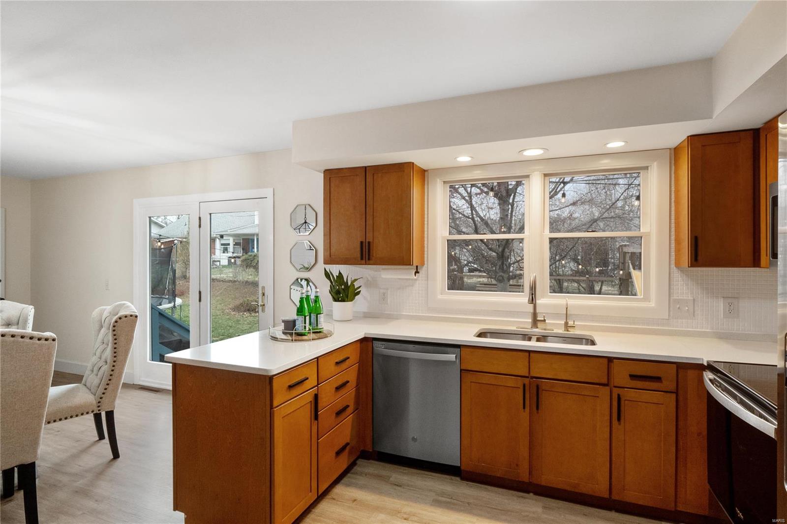 Elmwood Manor #5 - Residential