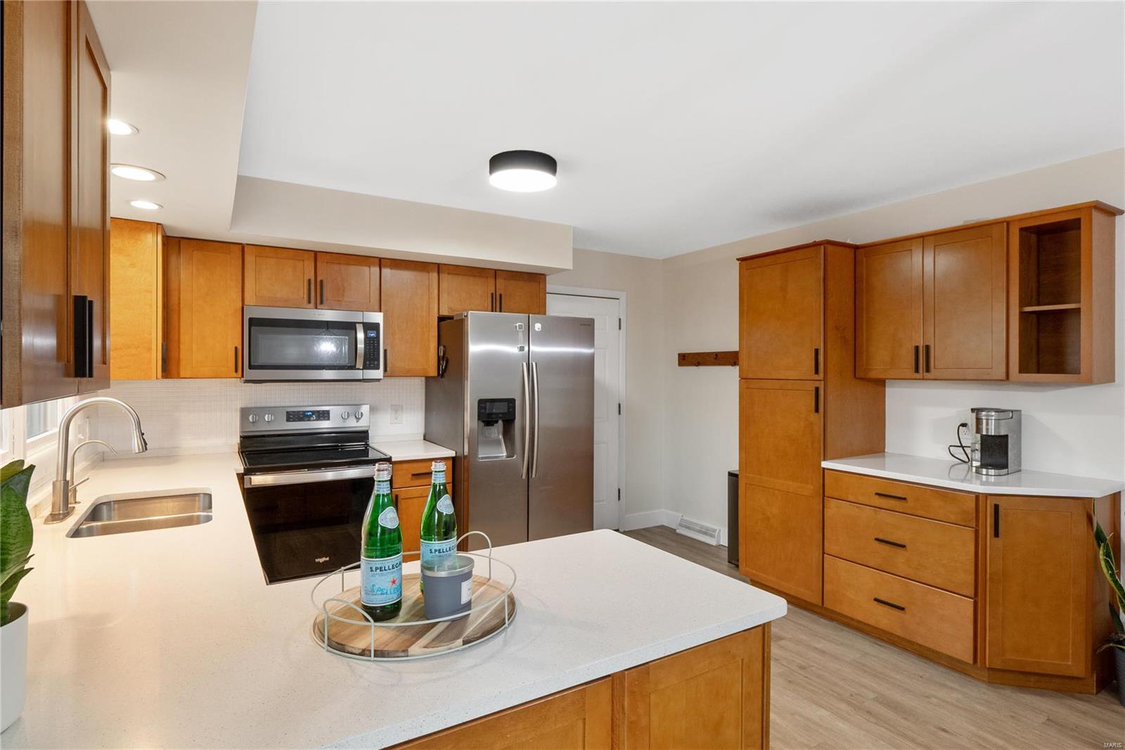 Elmwood Manor #5 - Residential