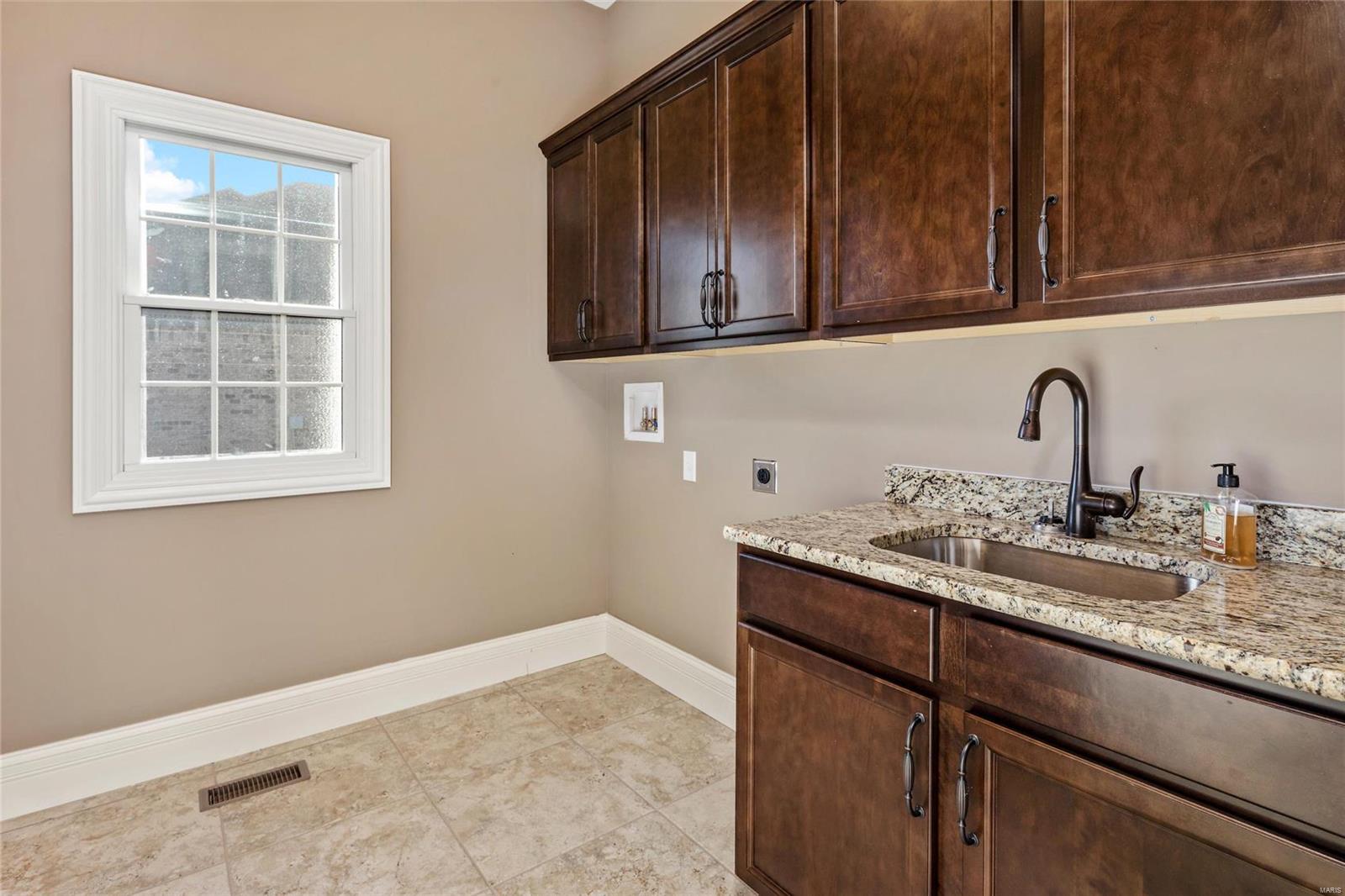 Arbors at Kehrs Mill - Residential