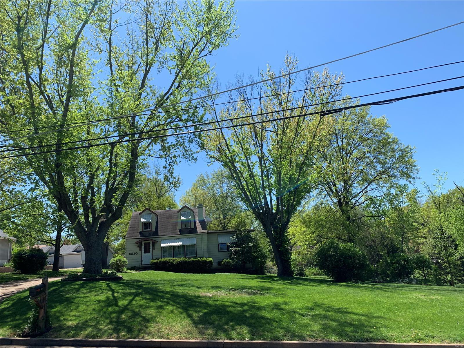 Attention Rehabbers and Builders.  Located in beautiful Crestwood Missouri in the Lindbergh school district.   This single owner house has loads of charm and ready for updates, or make way for your dream home(s).  The lot boasts .96 acres and is 125'x297'x157'x297'.