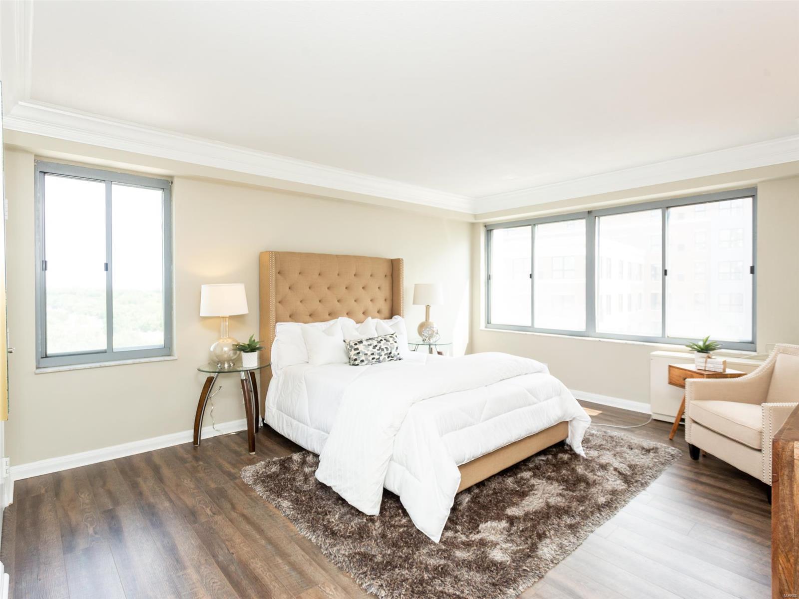 Hanley Towers Apt Condos - Residential