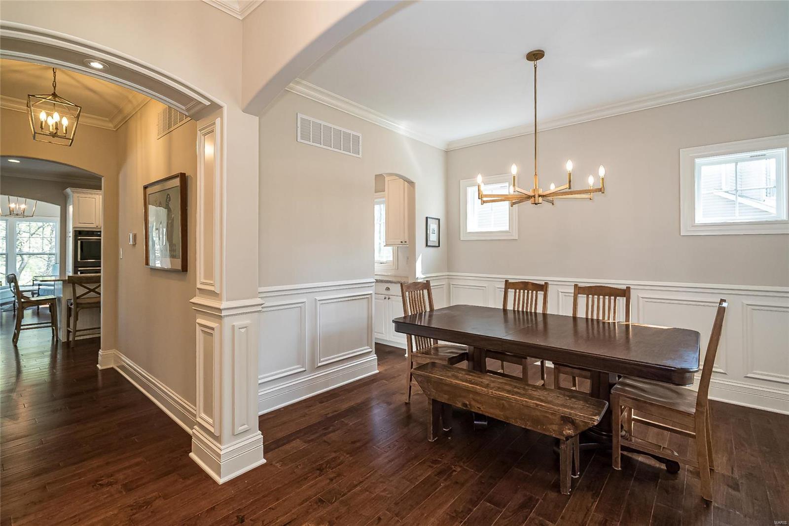 Doerwood Manor - Residential