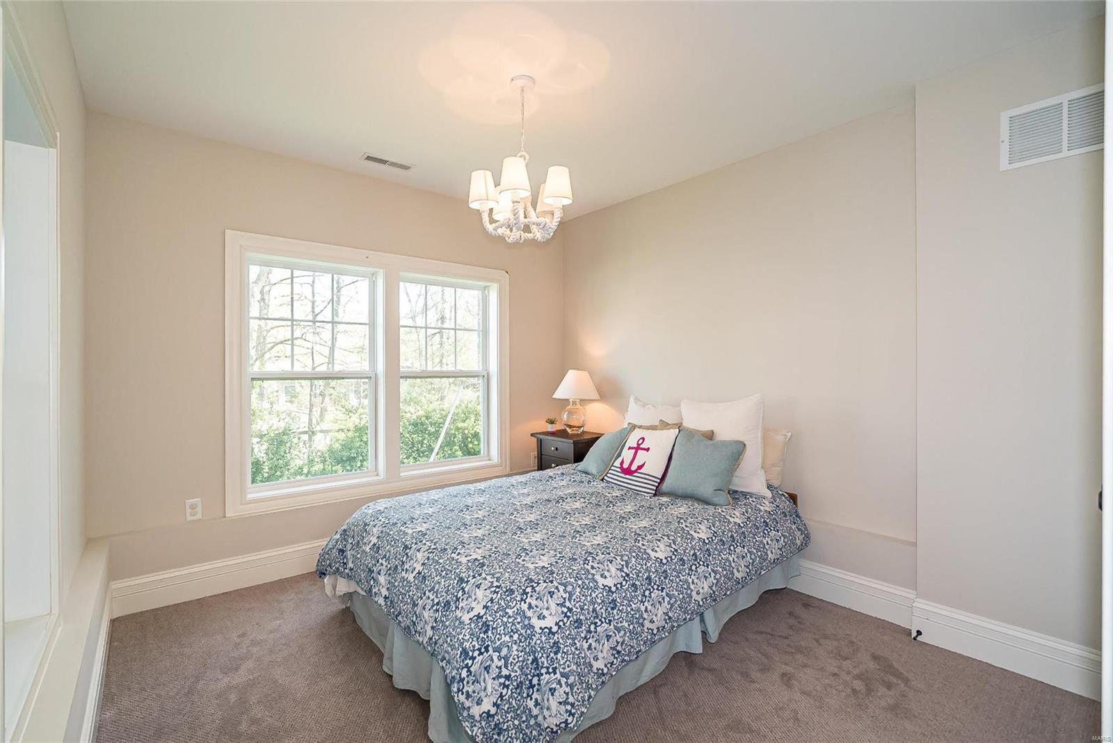 Doerwood Manor - Residential