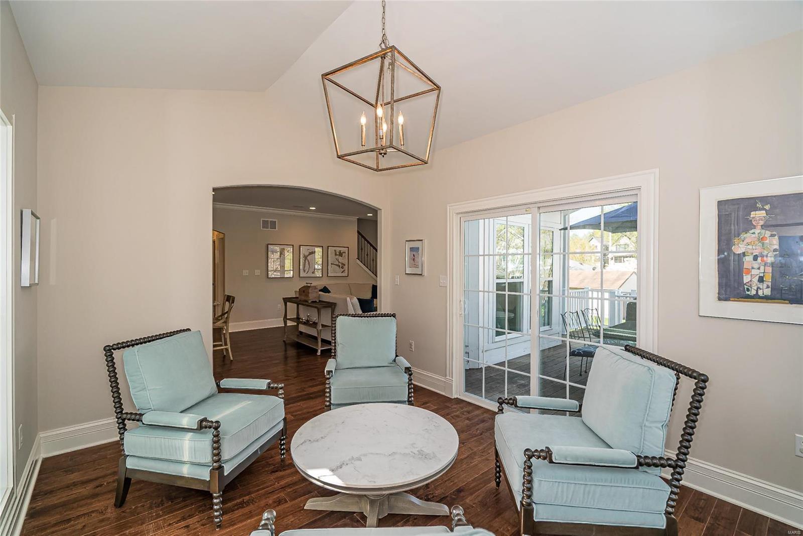 Doerwood Manor - Residential