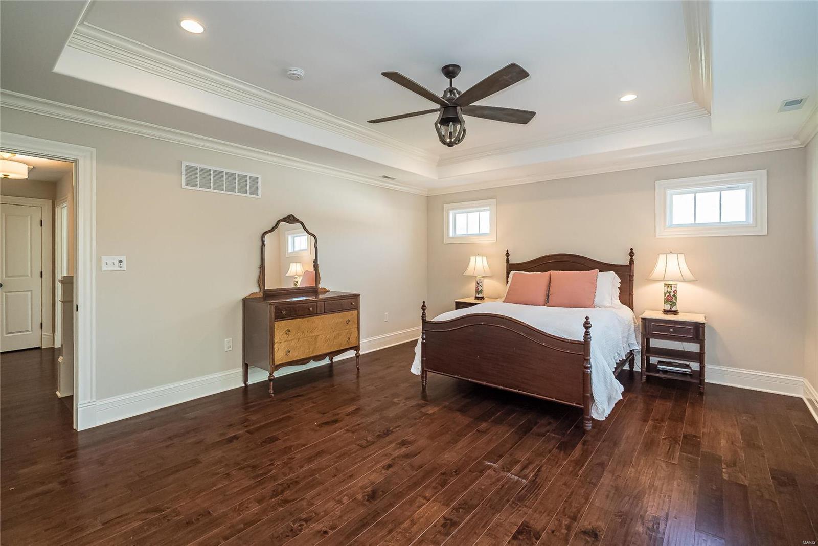 Doerwood Manor - Residential