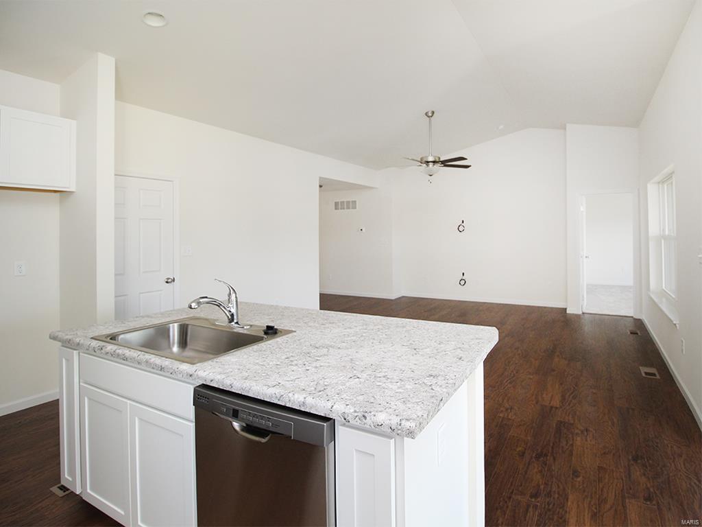 The Manors at Lexington - Residential