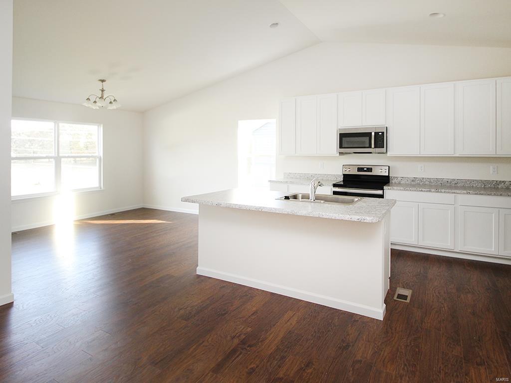 The Manors at Lexington - Residential