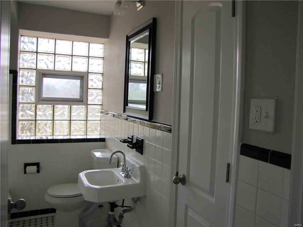 Carondelet Commons Blk P; - Residential