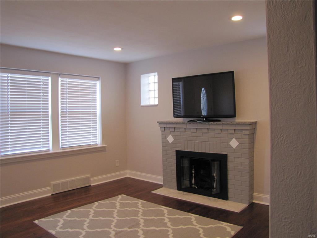 Carondelet Commons Blk P; - Residential