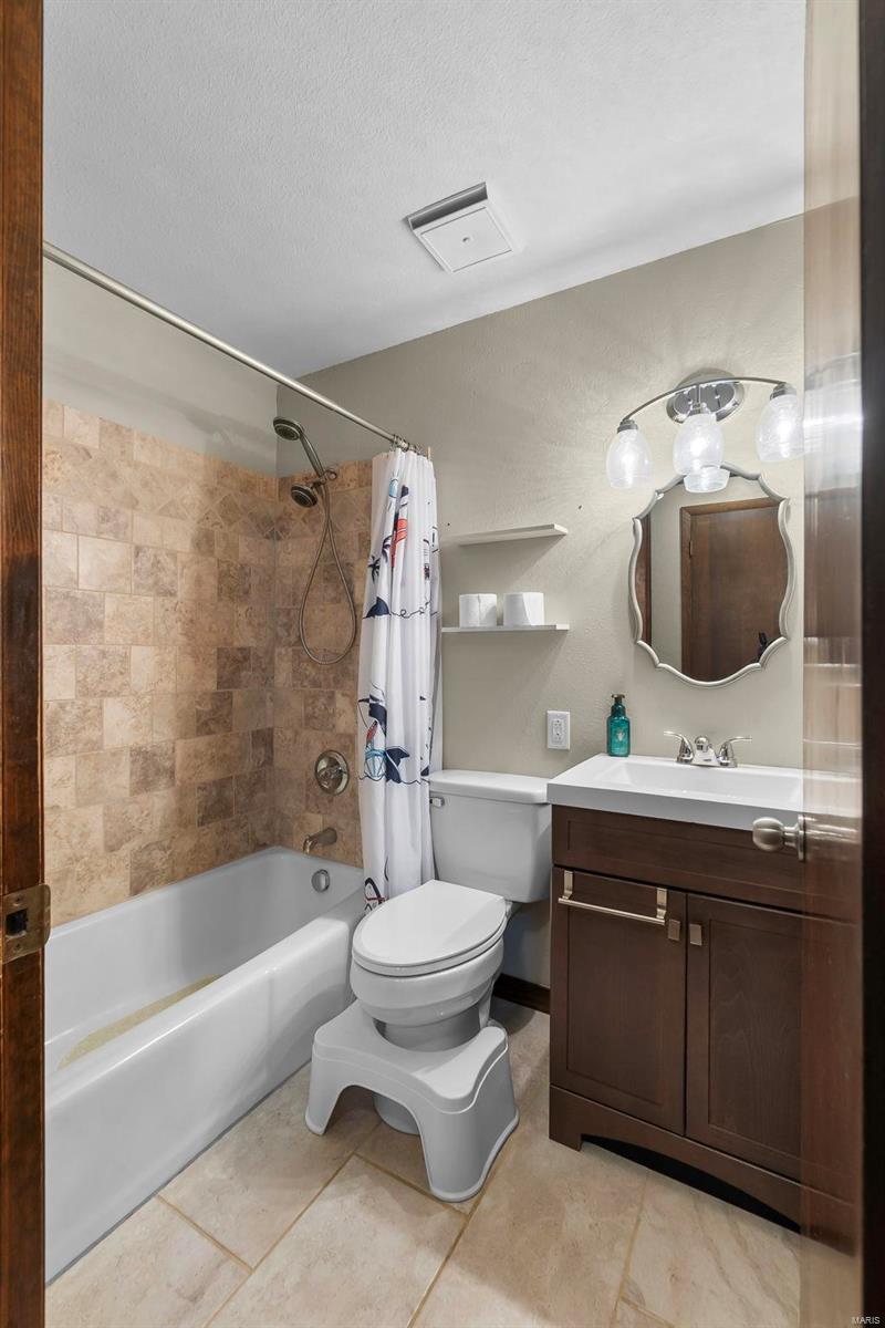 Twin Lakes - Residential