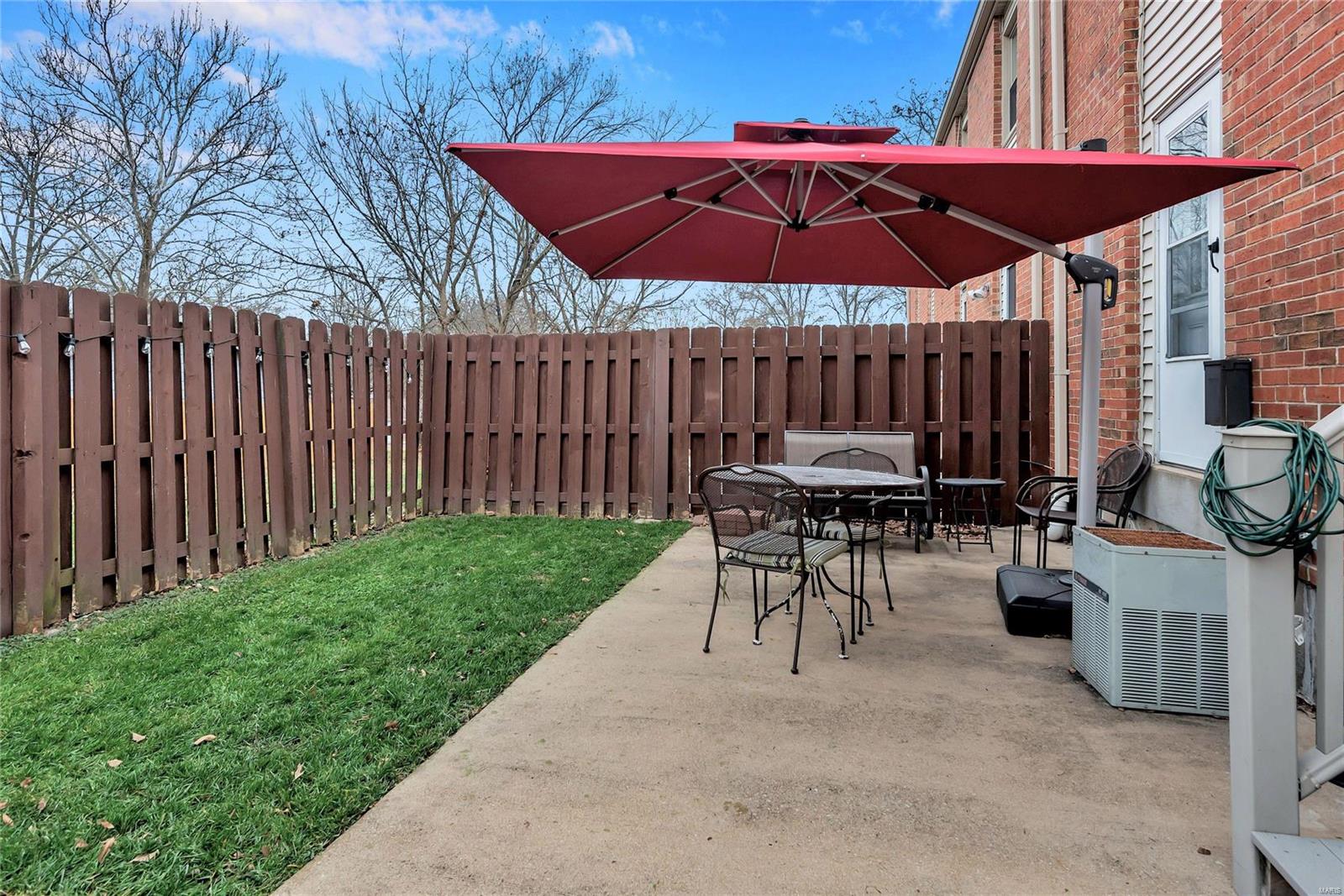 Rossridge Twnhs Condo - Residential