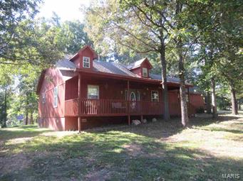 CHARMING, 3 BR, 2 BA, 1800 SQ FT, 2 STORY RUSTIC HOME. COMPLETELY REMODELED W/NEW FLOORING, PAINT, PLUMBING, KITCHEN BACKSPLASH AND MANY MORE IMPROVEMENTS. 2 BR AND 1 BA UP MAKES THIS THE PERFECT HOME FOR GROWING CHILDREN. SITTING ON A 1 ACRE, PRETTY, SHADED LOT JUST MINUTES FROM TOWN. $139,900