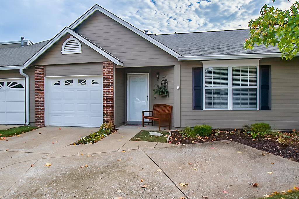 Meadow Ridge Villas #10 - Residential