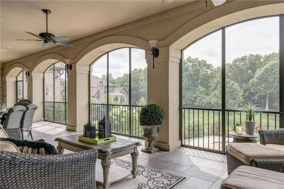 Town & Country Manor - Residential