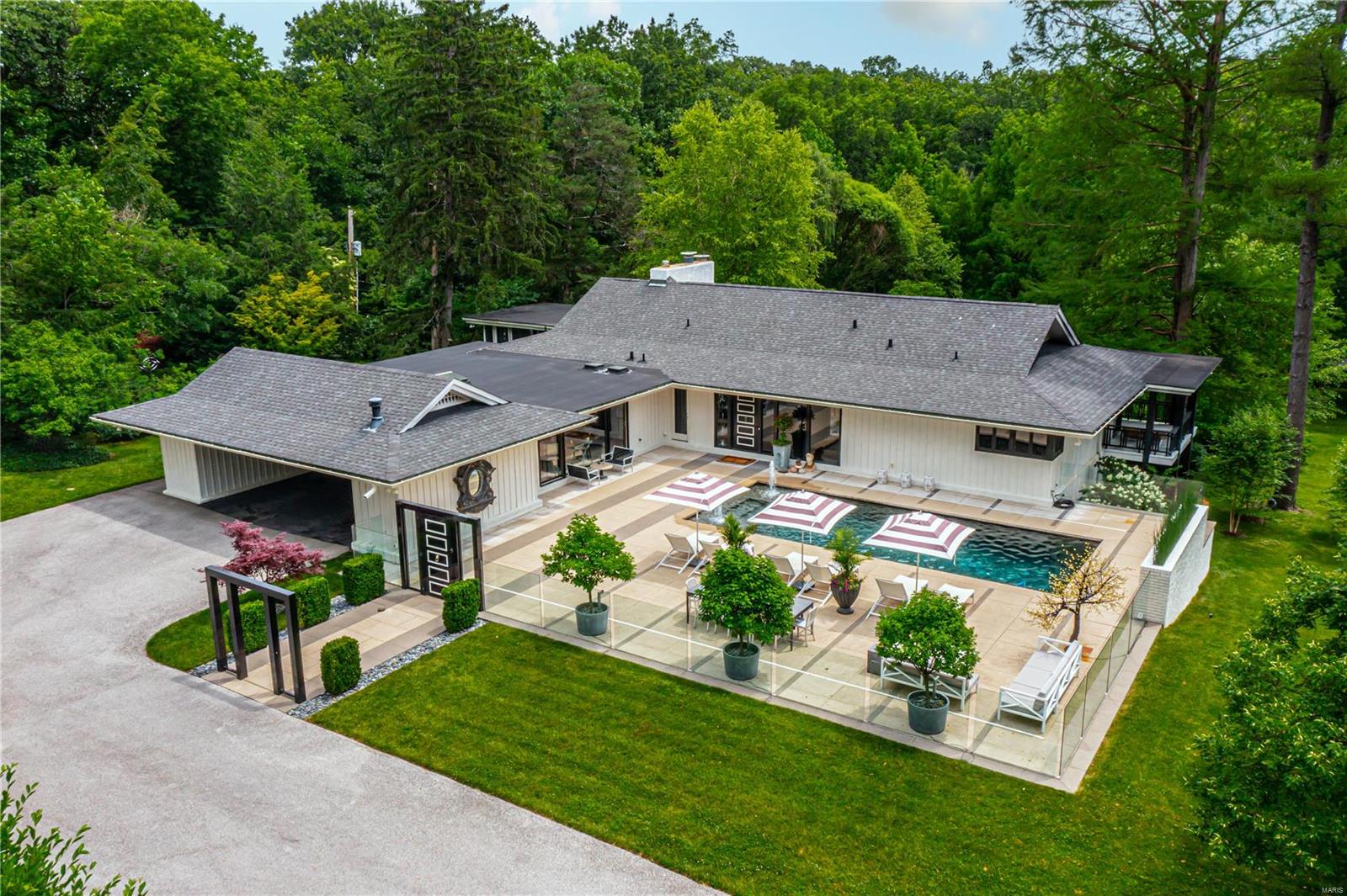 St Louis Country Club Grounds - Residential