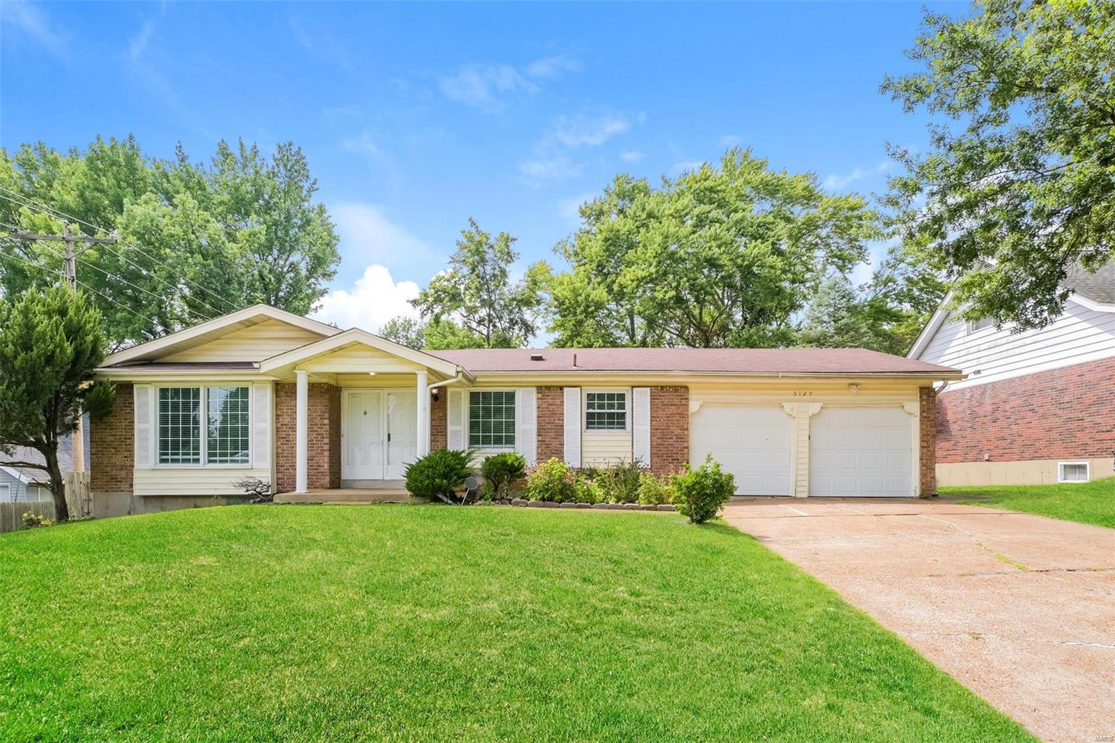 Welcome Home to this beautiful newly renovated 4 bedroom home in Whitney Chase subdivision! Upon entry into the foyer you will notice the new premium vinyl plank flooring, the new paint, new lighting and so much more! There is a separate family room area as well as a living room! The kitchen/dining area has plenty of space for large family meals!  The kitchen features custom cabinetry, stainless steel appliances, granite counter tops and ceramic tile flooring. New carpeting in the bedrooms and living room! The bathrooms have been updated as well!  Over 1,600 sq ft, freshly painted thru-out, 2 car garage with individual garage door,
nicely maintained landscape, newer windows thru-out, master bedroom comes with a full master suite with a
sliding glass door to the backyard. Electric water heater and furnace!