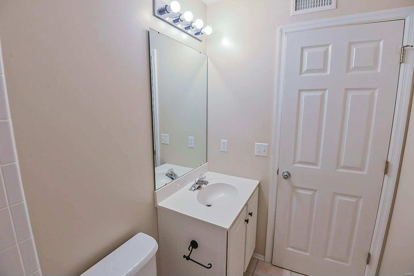 Woodland Crossing Condo One - Residential