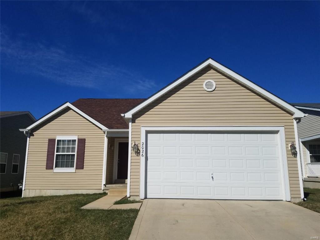 Great 3 bedroom 2 bath Ranch home! As you enter this home you will notice the spacious open floor plan. As you enter the home you will notice a room to your left that can be used as an office or a separate formal dining room. The great room features vaulted ceiling and opens to the large kitchen offering 42" custom cabinets, hardwood flooring, complimenting white appliances, vaulted ceiling and adjoining breakfast room with convenient access through the sliding glass door to the large level back yard complete with patio. Additional amenities include a master suite with adjoining master bath, main floor laundry, and a spacious lower level that has been started for completion and just awaits your finishing touch! This home is sure to please!