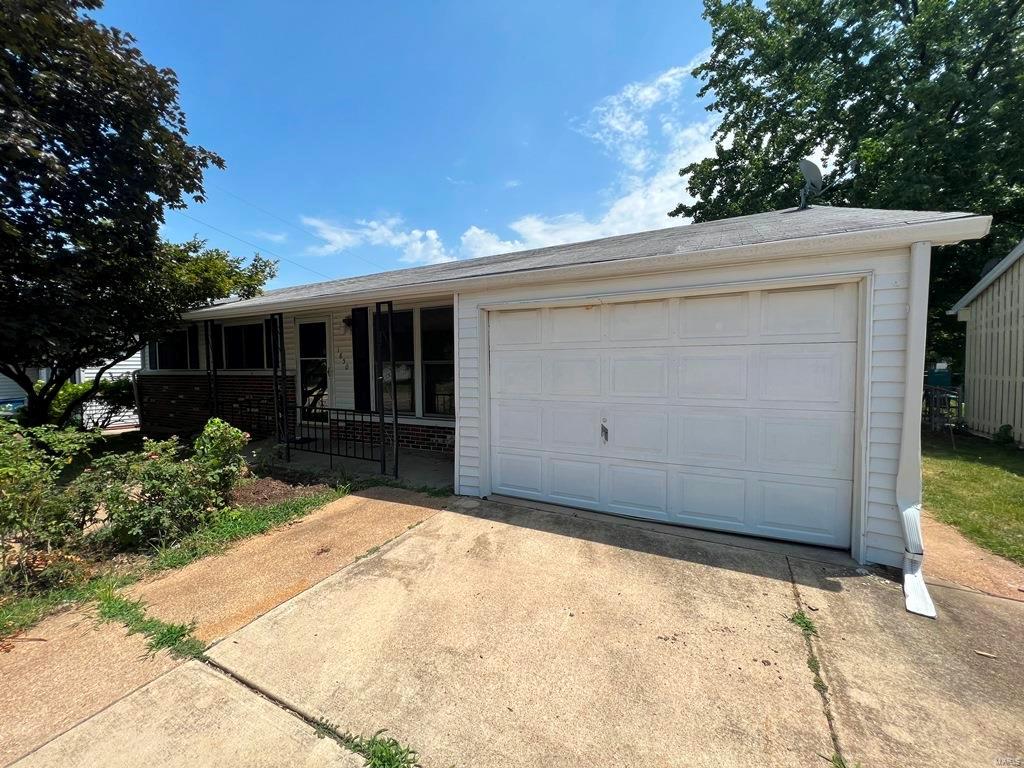 Creve Coeur Meadows - Residential