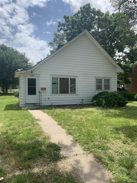 Property is sold in “as is” condition and “where is”. Seller does not prorate taxes or pay delinquent taxes. Buyer pays all closing costs including, but not limited to any and all transfer taxes, title, legal, and recording fees. Seller has no knowledge of condition. It is the responsibility of the Buyers to inspect.