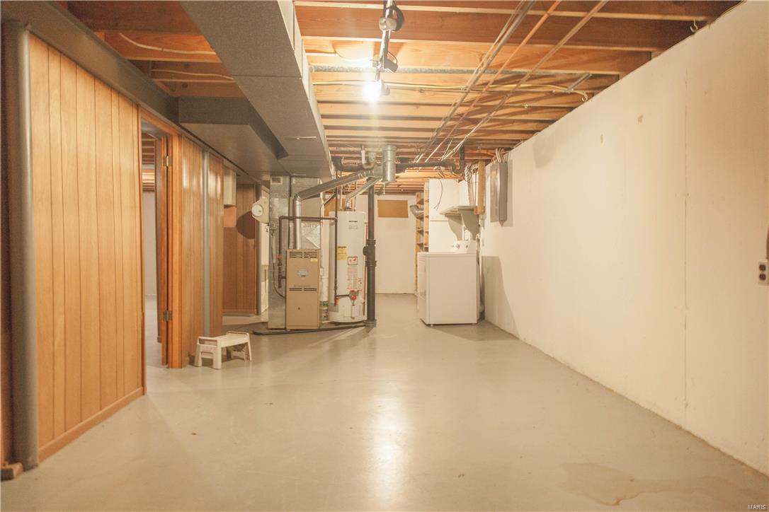 Mayer Wedgwood Green Pheasant Run 4 - Residential Lease