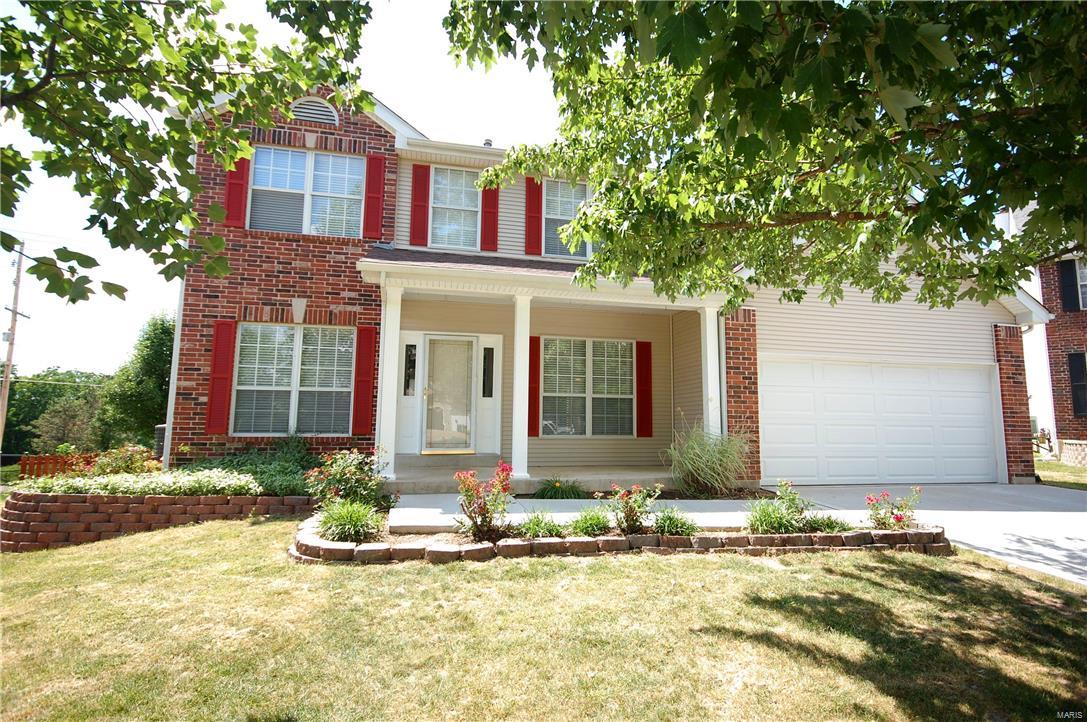 CONTINUE TO SHOW & ACCEPTING BACK UP CONTRACTSt.Freshly updated & upgraded 2 story house.New Carpet,Freshly Painted,Granite Counter Tops,Newer SS Appliances-Driveway-Walkway-architectural roof & more. M/F Family Room w/Bay Window,Wood Burning F/P & Bamboo Flooring.Dining Room & Living Room w/Built-In Book Case & new Carpeting. Kitchen/Brfst Room with lots of 42" Cabinets,Granite Countertops,SS Appliances,Pantry,Wood Floors & w/o to the Patio.UL Master Suite w/Vaulted Ceilings,W/I Closet,Freshly Painted, New Carpet,Double Sinks,Separate Tub & Shower.Additional 3 Bedrooms are spacious w/New Carpet & Paint. Plenty of Closet Space & one has a Walk-In Closet.The 2nd Full Baths has new Ceramic Floors & Decorative Ceramic Tile Surround.  LL has Rec Room,2 Additional Rooms  & bath.Fenced Backyard,2 Car Garage & Patio.Seller willing to consider a flooring allowance up to $1,400 for agreed upon contract offer..Excellent Schools,convenient location & sought after subd.w/pool-tennis courts & more.
