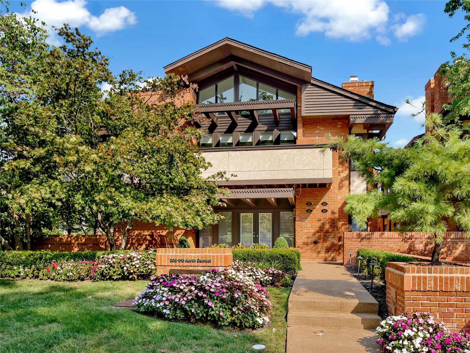 Central On The Park Condo - Residential