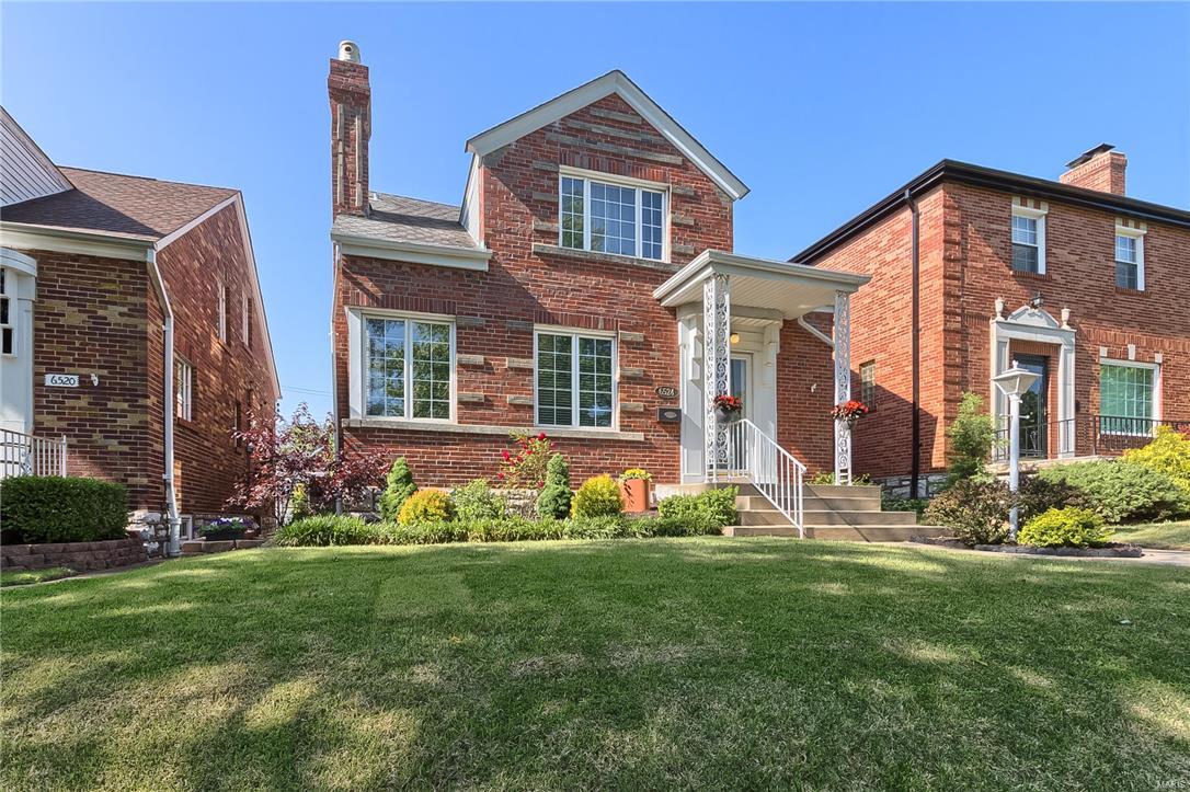 This prestigious 'Lindenwood' home has been lovingly maintained and stylishly updated with no expense spared on all the RIGHT choices! This gorgeous kitchen will knock you out! Open flowing floor plan with gas fireplace, stained glass, gorgeous wood floors and coved ceilings. But that's not all, we've got a beautifully finished lower level with full bath, family room, sleeping area, and an office space. The bedrooms are large with plenty of closet space. Our main floor family room includes floor-to-ceiling bookshelves and will be your favorite spot for cocooning after a long day at the office. Just outside you will find a nice patio area and beautifully landscaped yard. Even the pickiest buyers will love just how well maintained this home is. Don't miss this very special home on one of the area's most coveted avenues in the wonderful Lindenwood neighborhood!