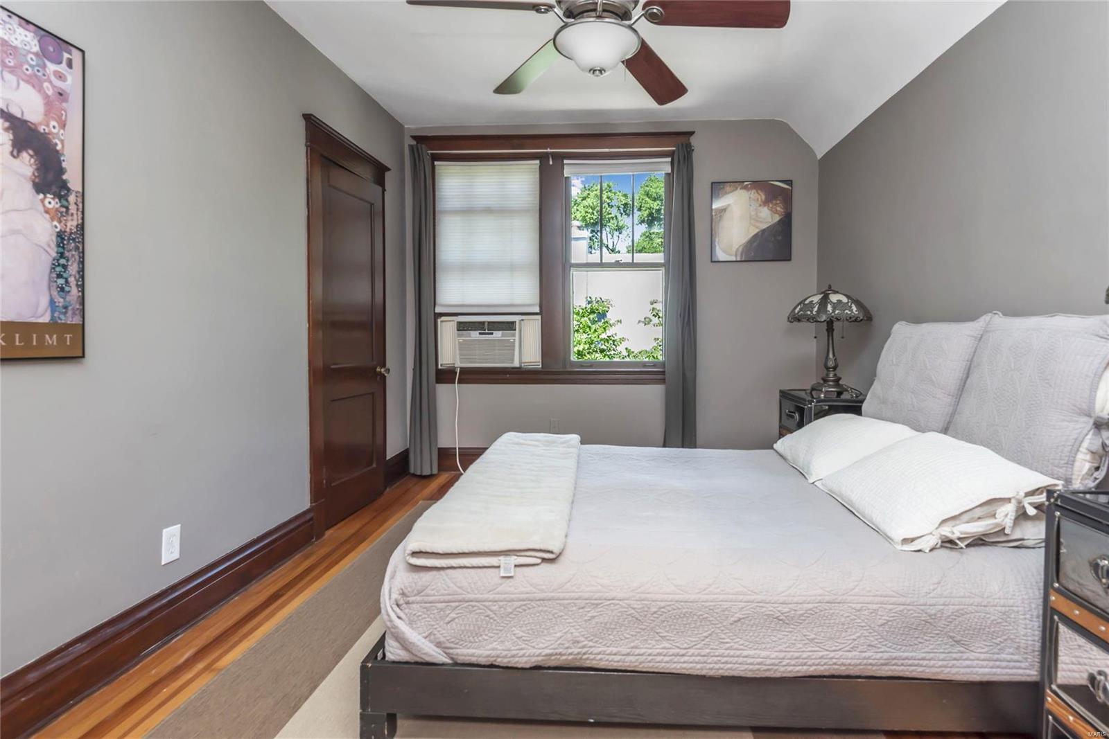 Tuxedo Park - Residential