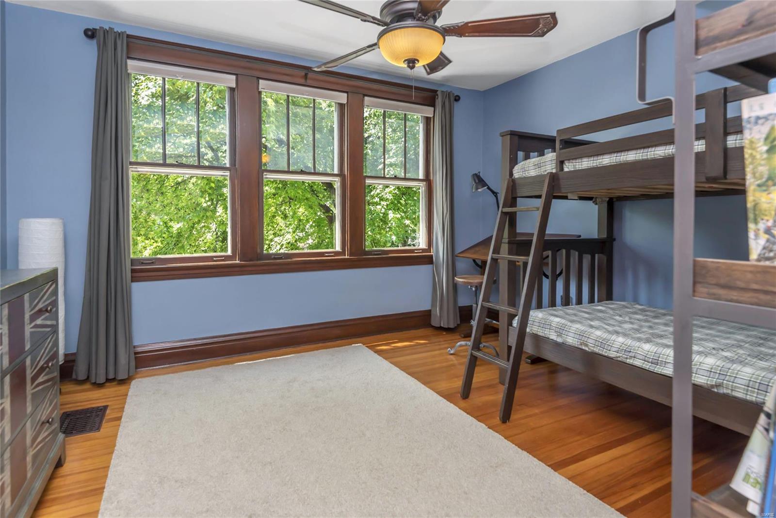 Tuxedo Park - Residential