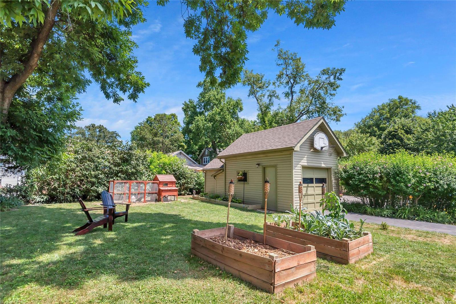 Tuxedo Park - Residential