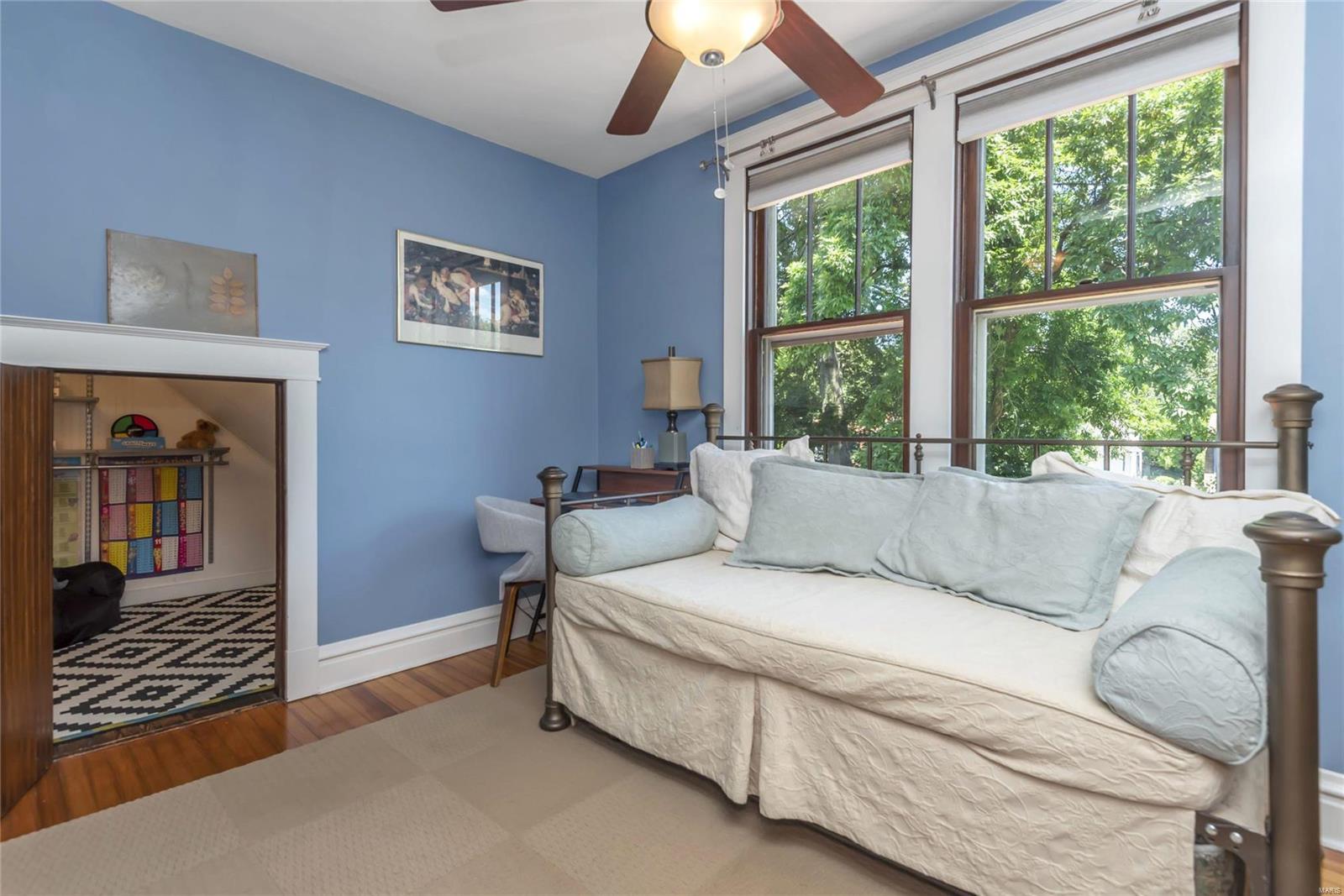 Tuxedo Park - Residential