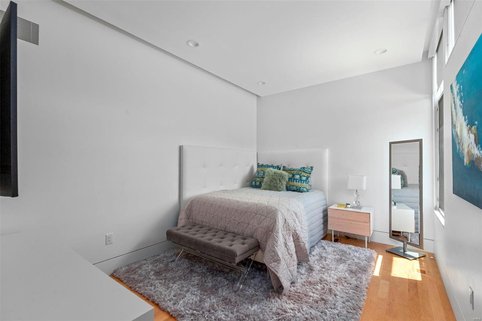 Ladue - Residential