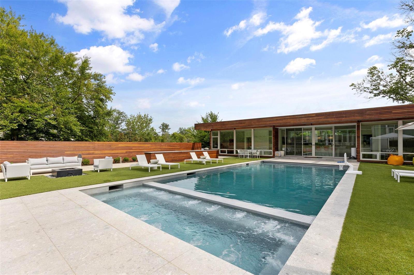 Ladue - Residential
