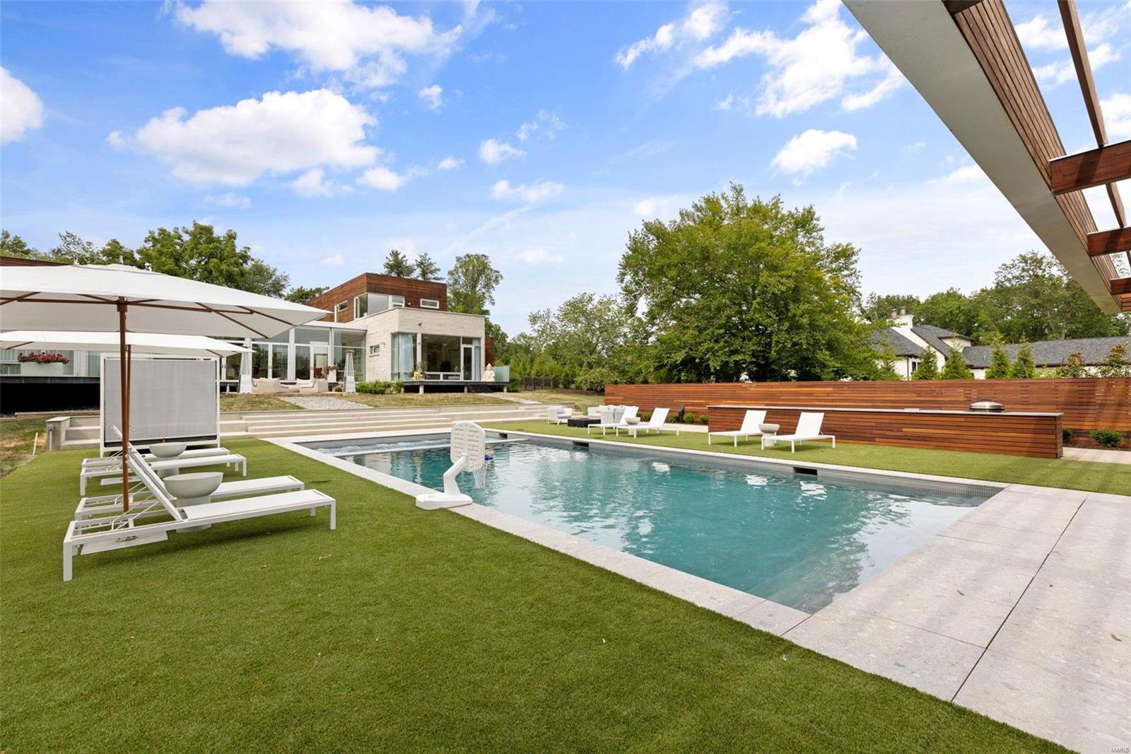 Ladue - Residential