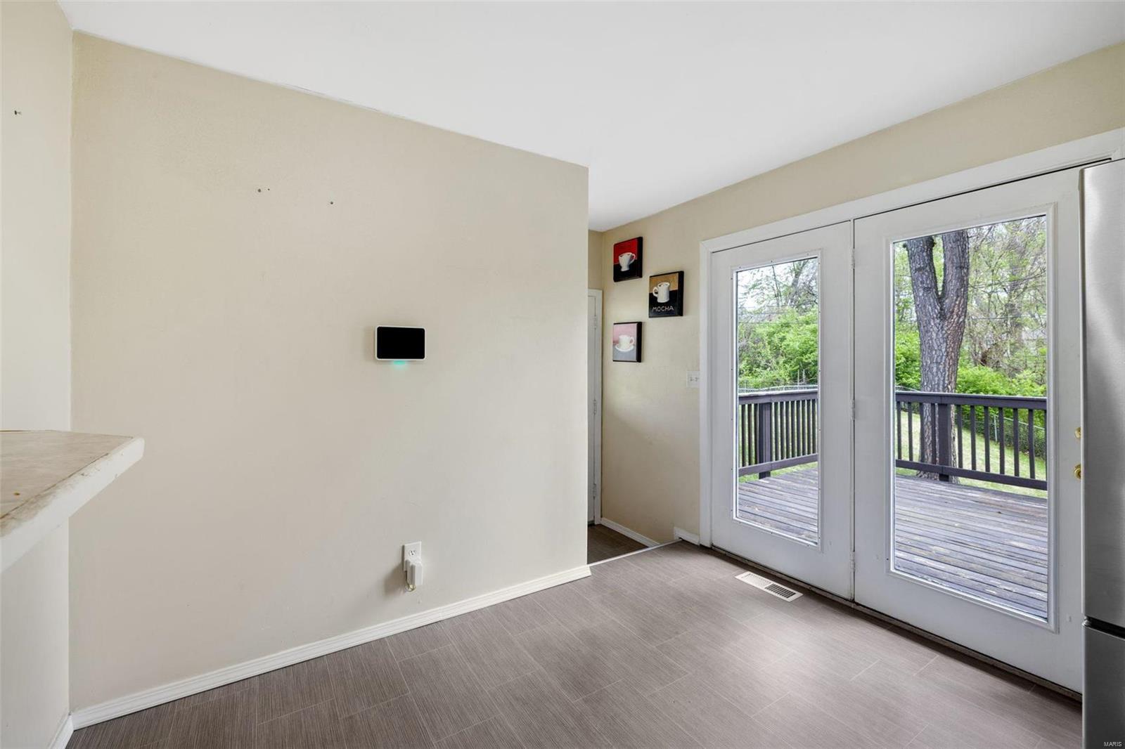 Ville-Maria Eight Add - Residential