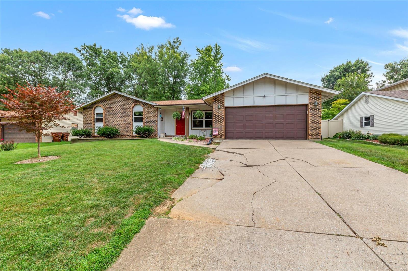 #2420-Welcome home to 8 Heather Dr, St Peters! This spacious ranch has had some light interior remodeling/updating w/new vinyl windows and a new roof. Featuring 3 bedrooms, 2 full bathrooms, large living room w/wood burning fireplace, vaulted ceilings, eat in kitchen with slider to patio/backyard. This home features main floor laundry, full basement w/partial finishing, rough in bath, built in shelving, 2 car attached garage, level lot all located in Oak Creek Hills.