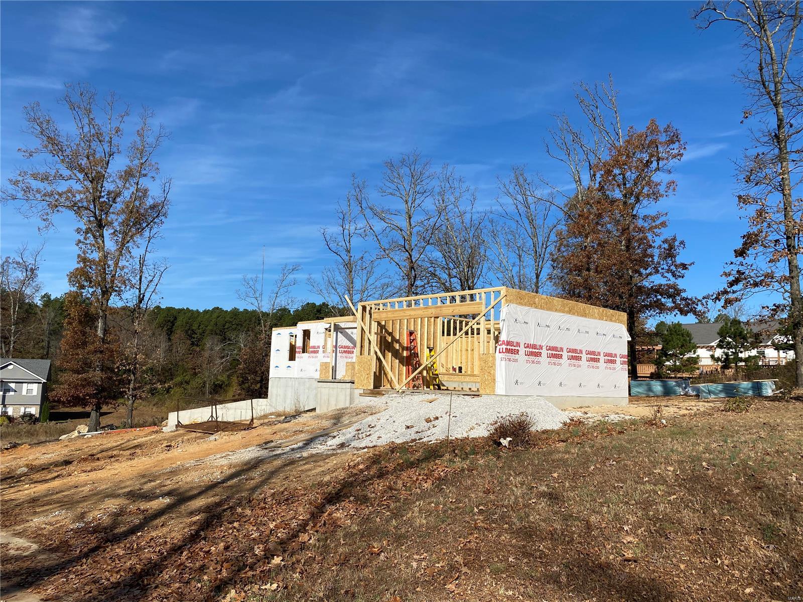 3 bedroom, 2 bath, 1800 sq ft main level, open floor plan, new construction.  Walk out unfinished basement with 3rd bathroom.