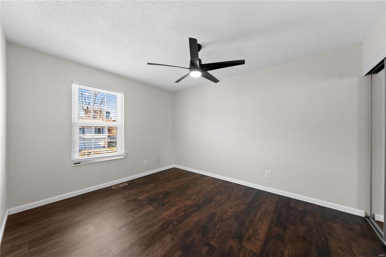 Lynnbrook #4 - Residential