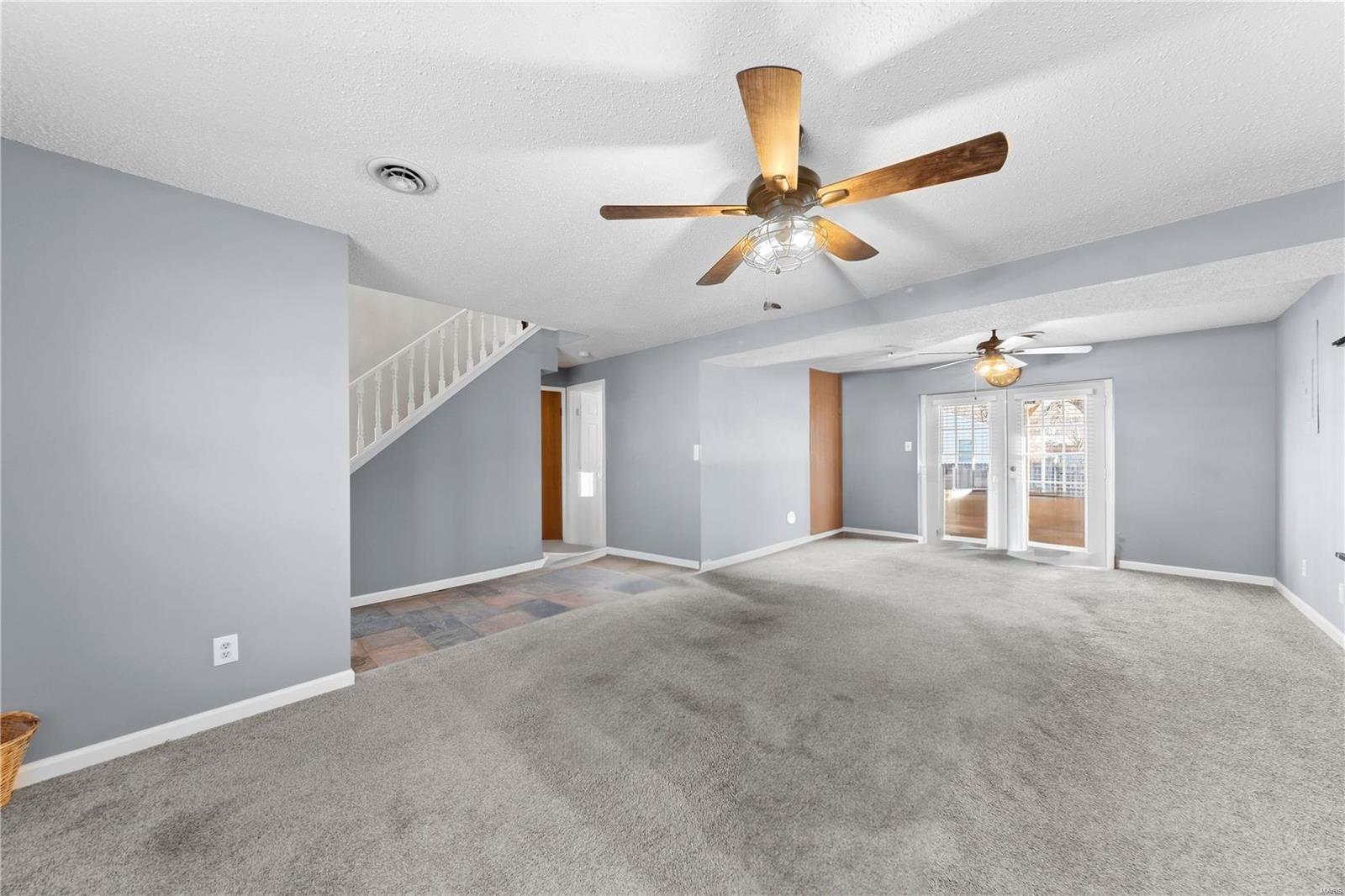 Lynnbrook #4 - Residential