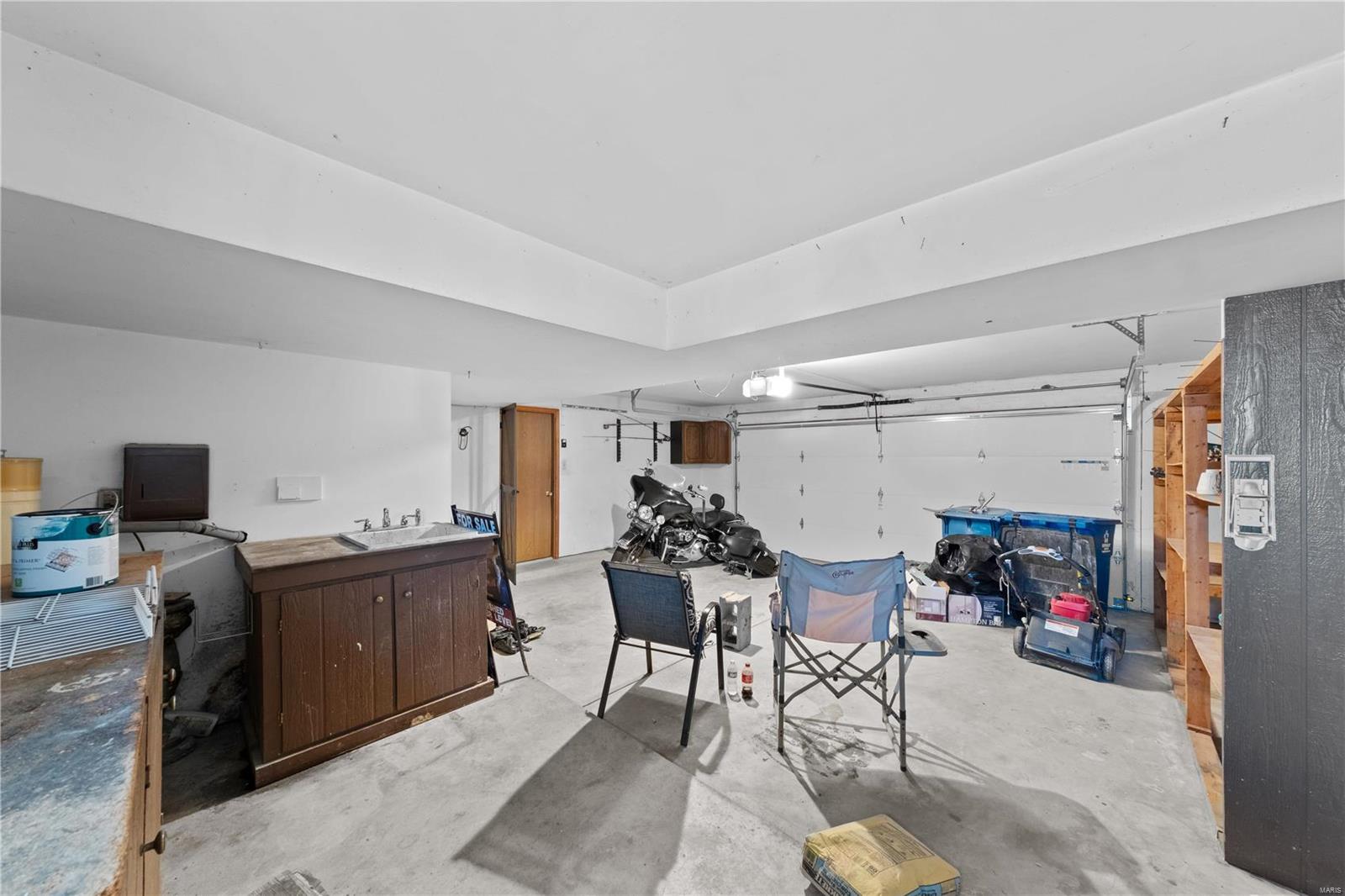 Lynnbrook #4 - Residential