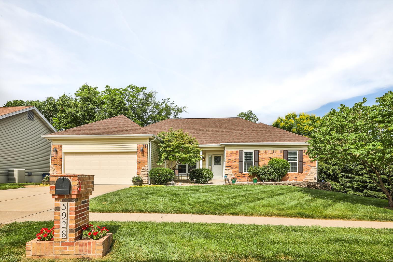 3Bed/3Bath Ranch home located on a cul-de-sac in the Royal Point 1 Subdivision. Fantastic open floor plan & fenced backyard w/Patio make this home perfect for entertaining. Great Room flaunts vaulted ceiling, lighted ceiling fan w/wall switch, dual skylights & marble gas fireplace. Kitchen boasts recessed lights, granite counter tops, ceramic tile back splash, over sized sink w/disposal, extended Pantry, storage closet & access to Laundry Room. Breakfast Room claims a sliding door to backyard & Breakfast Bar. Master Bedroom Suite exhibits French Doors, lighted ceiling fan w/dimmer, bay window & walk-in closet. Master Bath discloses dual sink vanity, edge to edge mirror, soaking tub & separate shower. Secondary Bedrooms display double door extended closets. Lower Level reveals a Rec Room w/glass block Wet Bar, Office, Bonus Area & Bath w/shower & sauna. 9ft. Ceilings with Newer carpet, kitchen, roof, all new windows, and sliding doors. SHOWINGS START FRIDAY 10/30