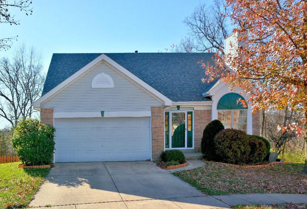 THIS 1.5 STORY HOME OFFERS 3 BEDROOMS, 2.5 BATHS AND IS SITUATED ON A QUIET CUL-DE-SAC. IT IS LOCATED CLOSE TO HWY 141 AND SHOPPING. THE ENTRY FOYER LEAD YOU INTO THE SPACIOUS LIVING ROOM WITH VAULTED CEILING CEILING AND A WOOD BURNING FIREPLACE. THE KITCHEN HAS CENTER ISLAND, GRANITE COUNTER TOPS, STAINLESS STEEL APPLIANCES. THE DINING ROOM HAS A BAY WITH A DOOR LEADING OUT TO THE LARGE DECK OVERLOOKING THE PRIVATE, FENCED YARD. MAIN FLOOR MASTER BEDROOM SUITE IS COMPLETE WITH BAY WINDOW, WALK-IN CLOSET, AND MASTER BATH WITH DOUBLE SINK VANITY, WHIRLPOOL TUB AND SEPARATE SHOWER. THE UPPER LEVEL HAS A BALCONY OVERLOOKING THE LIVING ROOM, A LOFT WITH A CEILING FAN AND 2 BEDROOMS WHICH SHARE A HALL BATH. THE LOWER LEVEL HAS A WALK-OUT TO THE YARD.