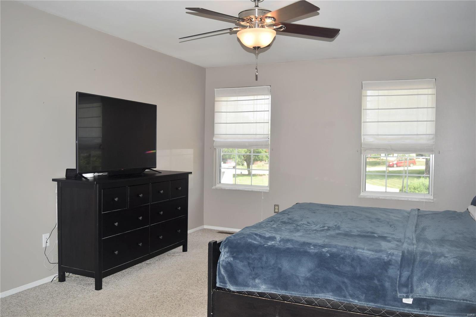 Twin Chimneys - Residential