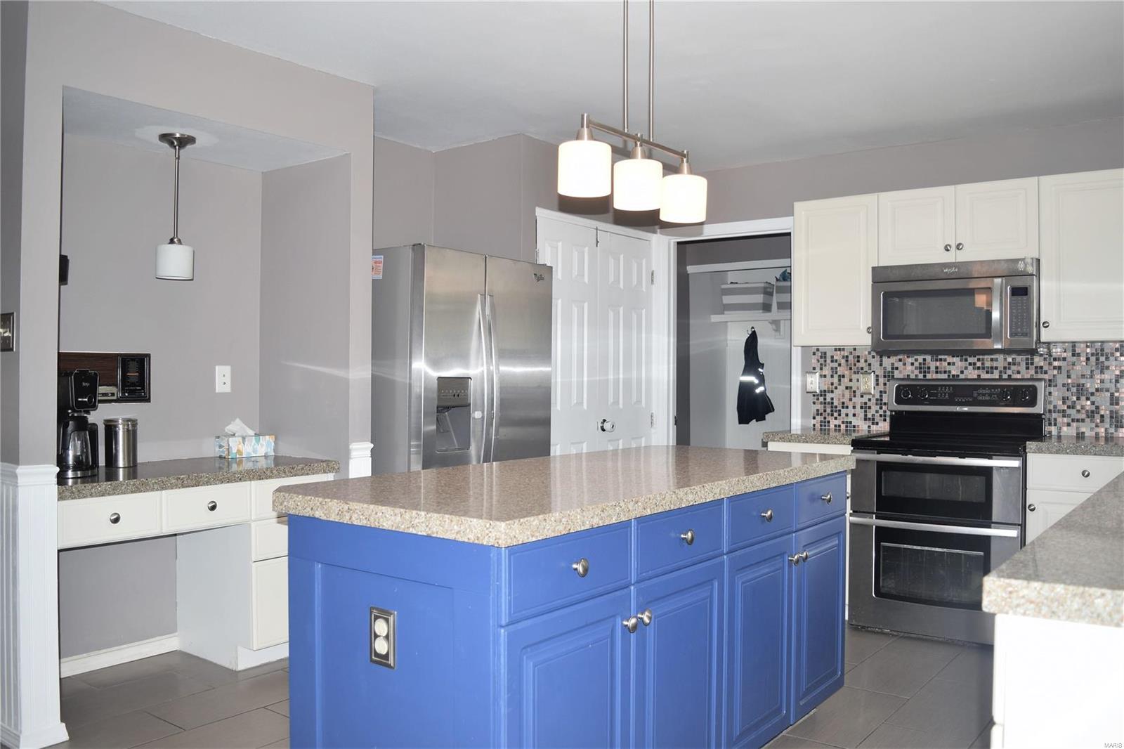 Twin Chimneys - Residential