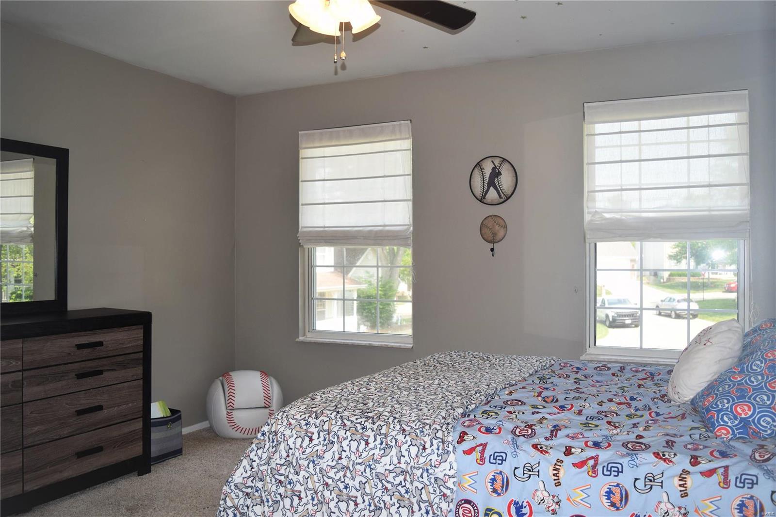 Twin Chimneys - Residential